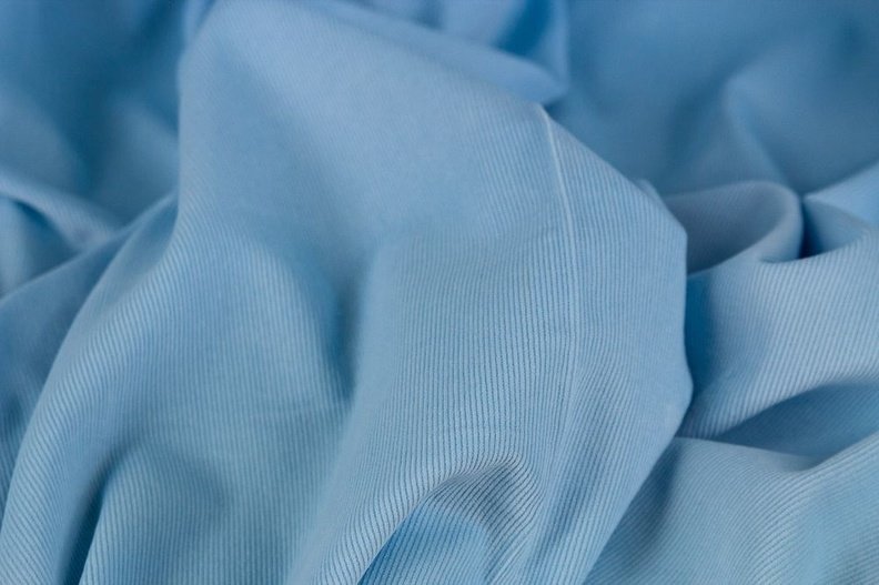 Gaby, Feincord uni, hellblau